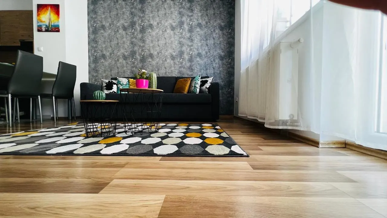 Happy Living Apartment W Balcony Budapest